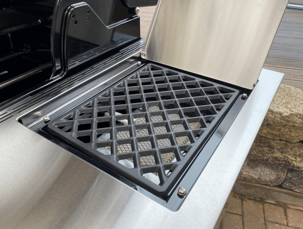 Char-Broil-Gasgril-Professional-Pro-3-S-brenner-seite