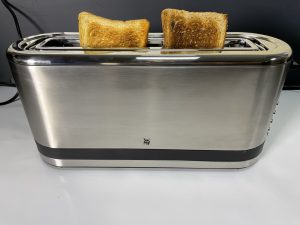 Küchenminis von WMF Langschlitz-Toaster