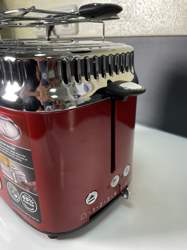Russell Hobbs Retro Toaster