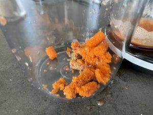 AMZCHEF Slow Juicer ZM1501 Karotten im Restebehälter