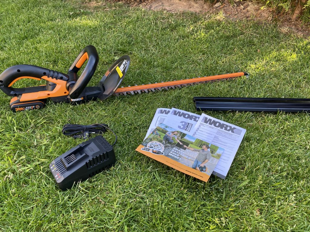 WORX WG260E.5 Akku-Heckenschere und Zubehör