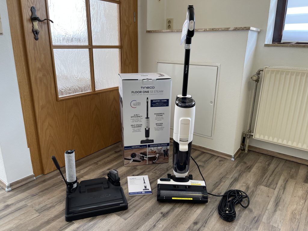 Tineco Floor One S5 Steam mit allen Teilen