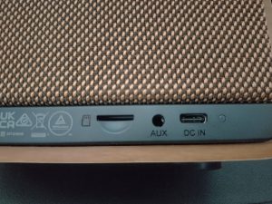 Edifier MP230 Bluetooth-Lautsprecher Anschlüsse