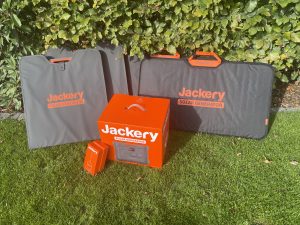 Die Jackery Power Station 1000 Pro im Auslieferungszustand