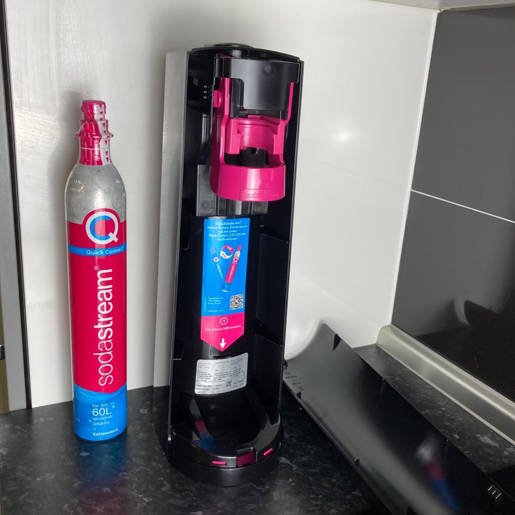 SodaStream Terra Rückseite geöffnet