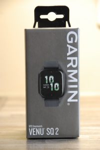 Der Karton der Garmin Venu SQ 2 Smartwatch