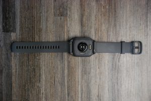 Die Garmin Venu SQ 2 Smartwatch Rückseite