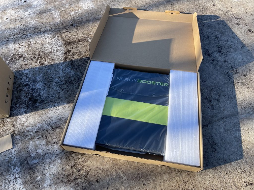 Energybooster Powerstation L Unboxing des Panels