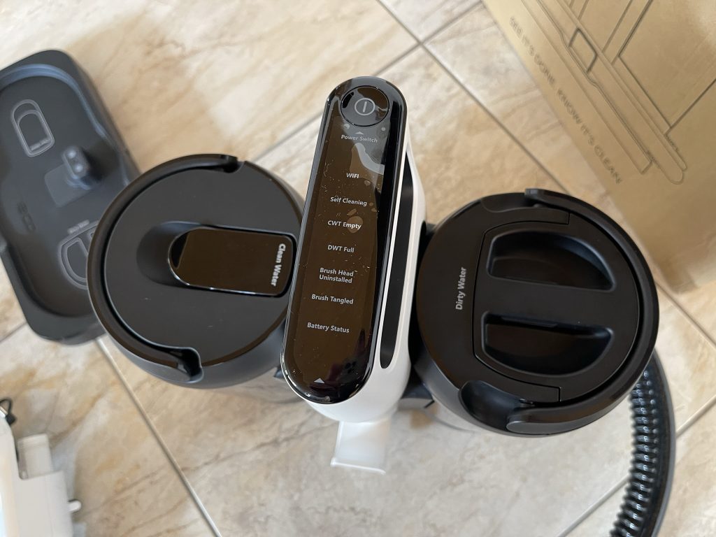 Die Basis des Tineco Carpet One Spot Waschsaugers von oben