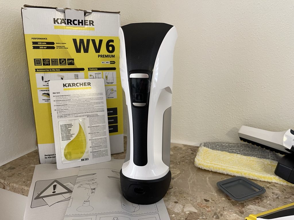 Nahaufnahme des Kärcher WV 6 Premium Fenstersaugers