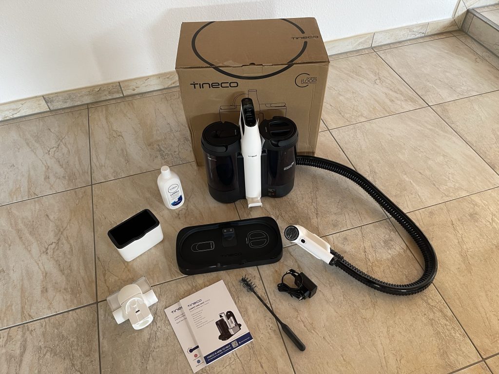 Der Tineco Carpet One Spot Waschsauger mit Zubehör