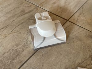 Die Bürste des Tineco Carpet One Spot Waschsaugers von oben