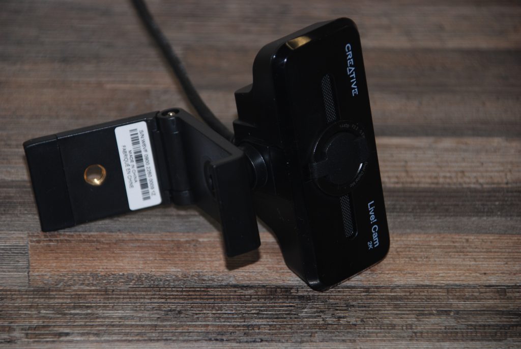 Creative Live! Cam Sync V3 liegend