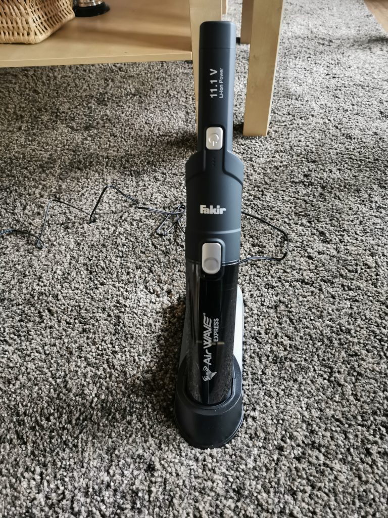 Fakir AS 1110 LT Premium Handstaubsauger Ladestation von vorn