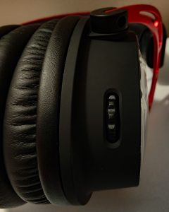 HyperX Cloud Alpha Wireless Gaming-Headset Regler