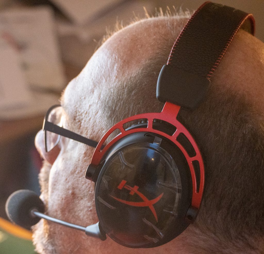 HyperX Cloud Alpha Wireless Gaming-Headset im Einsatz