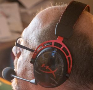 HyperX Cloud Alpha Wireless Gaming-Headset im Einsatz