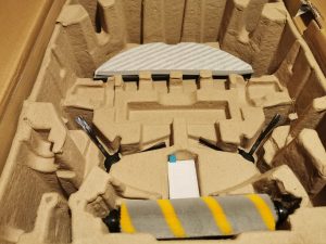 Medion X50 SW Saug- und Wischroboter geöffnete Verpackung