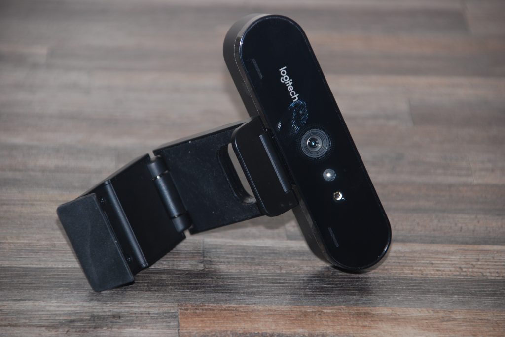 Logitech Brio 4K Pro liegend
