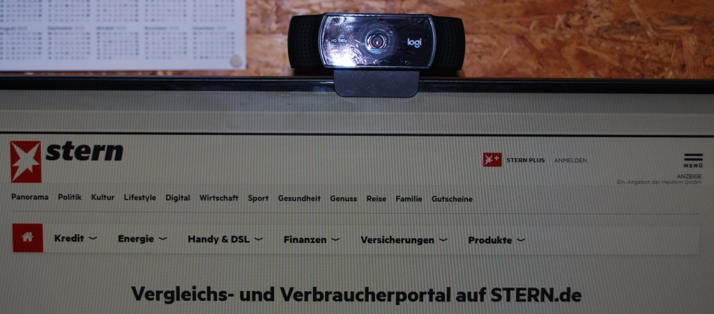 Logitech C922 Monitor