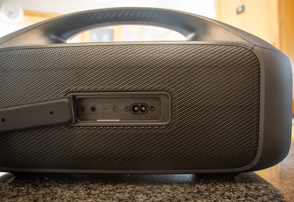 Tribit StormBox Blast Bluetooth-Lautsprecher Anschlüsse