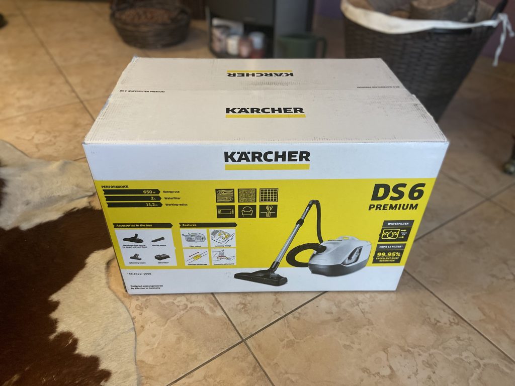 Kärcher DS6 Premium Staubsauger verpackt