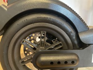 Trittbrett Kalle Elektro-Scooter Hinterrad Scheibenbremse