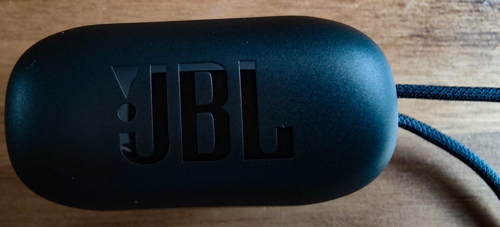 JBL Reflect Aero In-Ear-Kopfhörer Ladecase