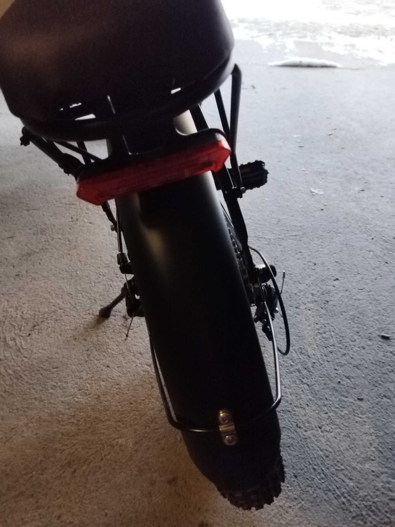 Bremslicht des Hitway BK5 E-Bikes
