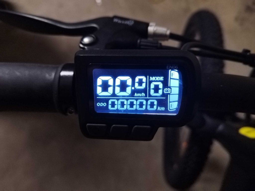 Display des Jeep MHR 7000 E-Bikes