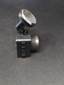 Garmin 57 Dashcam von der linken Seite