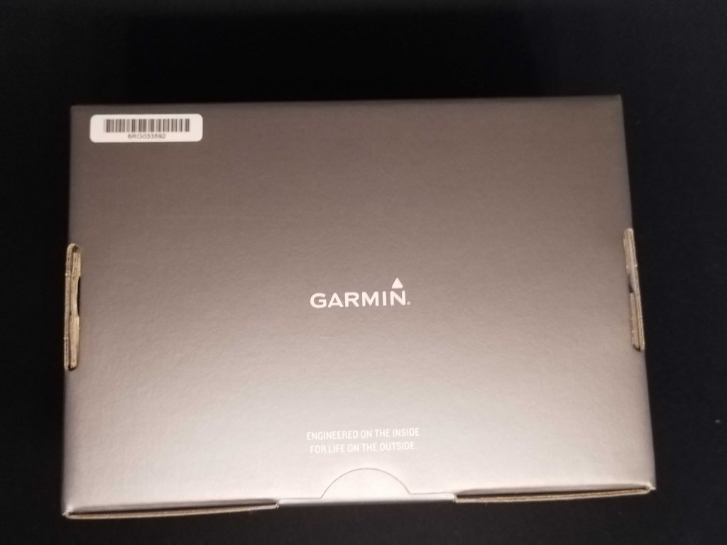 Garmin 57 Verpackung von hinten