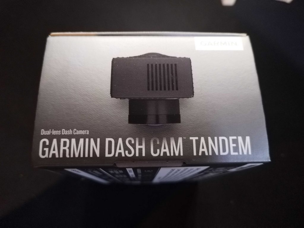 Garmin Tandem Dashcam Verpackuzng von der Seite