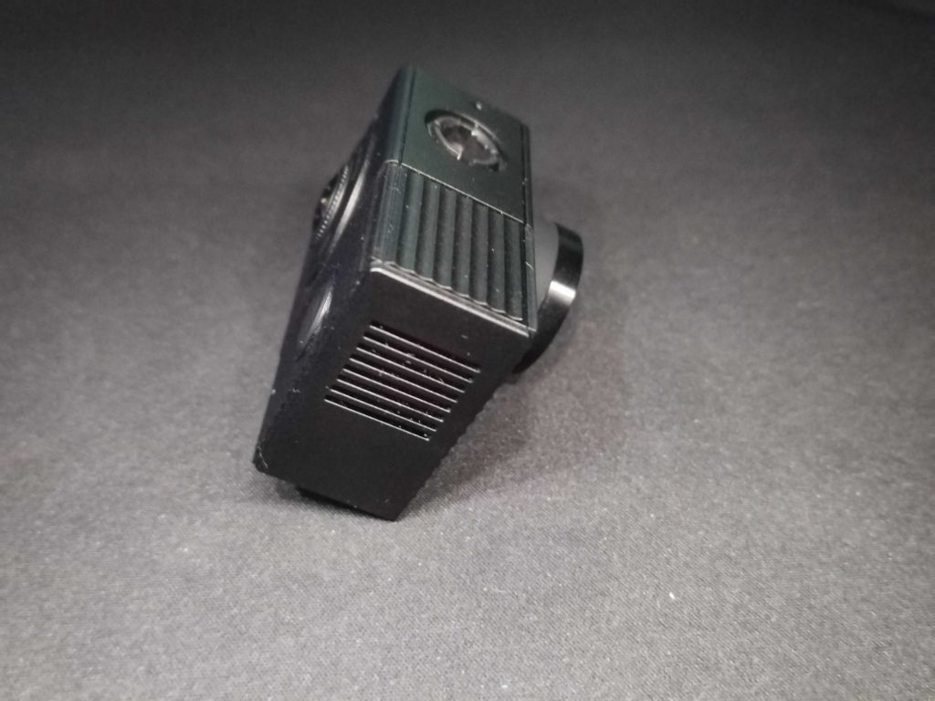Garmin Tandem Dashcam von der linken Seite