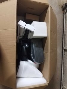 Hitway BK5 E-Bike in geöffneter Verpackung