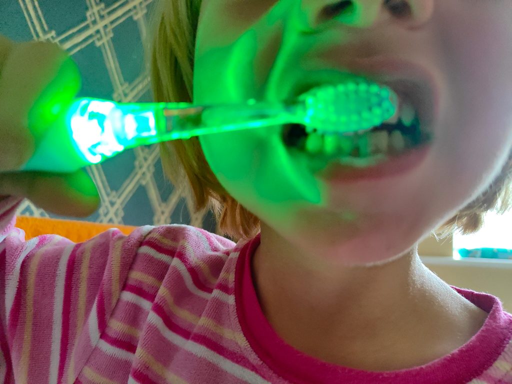 Dada-Tech DT-K6 Elektrische Zahnbürste für Kinder Test