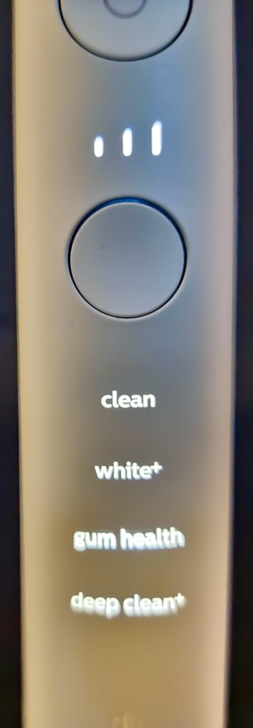 Elektrische Zahnbürste Philips Sonicare DiamondClean 9000 Bedienknopf
