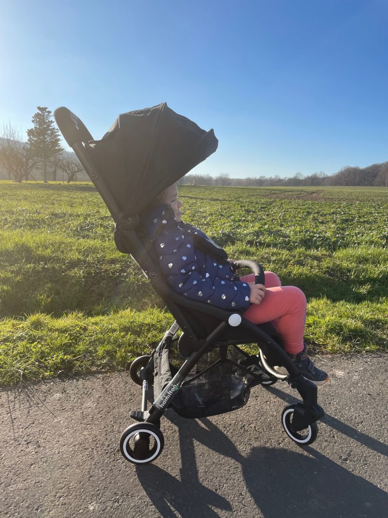 Hamilton by Yoop S1 Plus Kinderwagen in Aktion