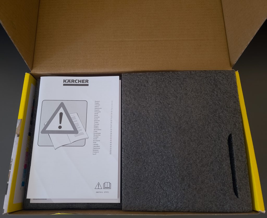 Kärcher CVH 2 Premium Handstaubsauger Verpackung geöffnet