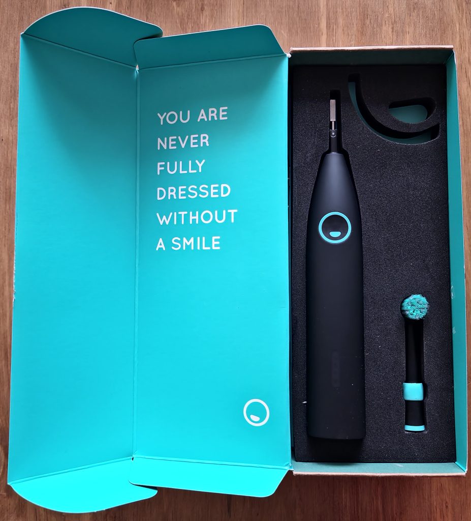 happybrush ECO R2 Elektrische Zahnbürste Verpackung geöffnet