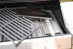 Burnhard Big Fred Deulxe Gasgrill Smokebox offen