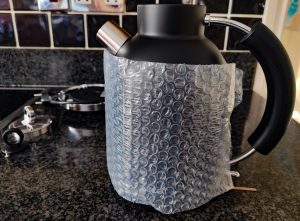 Ascot Edelstahl-Wasserkocher verpackt