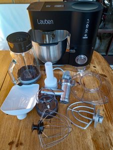 Lauben 1200BC Küchenmaschine Lieferumfang ausgepackt