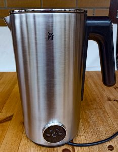 WMF Lumero Wasserkocher Vorderansicht
