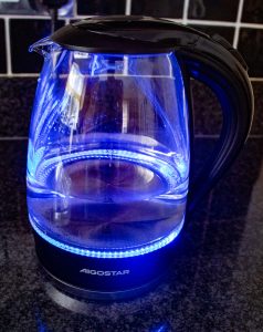 Wasserkocher Aigostar Adam LED-Beleuchtung