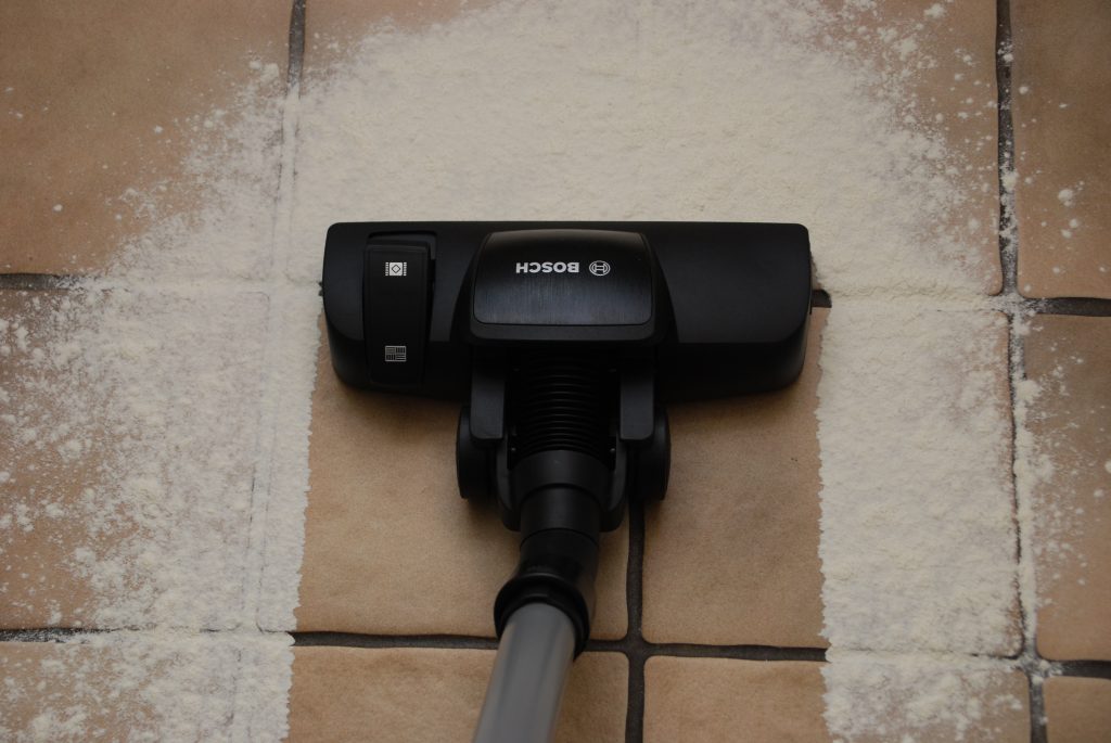 Bosch Serie 8 Staubsauger Mehltest