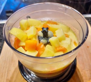 SEVERIN SM 3774 Stabmixer Suppe nah