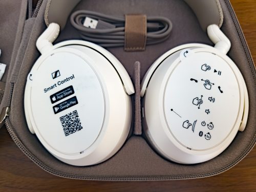 Sennheiser MOMENTUM 4 Wireless Over-Ear-Kopfhörer Detailansicht