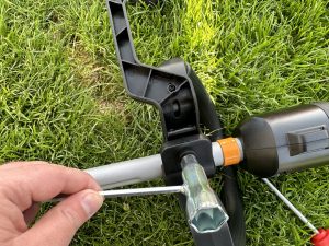 WORX-NITRO-WG186E-rasentrimmer-montage