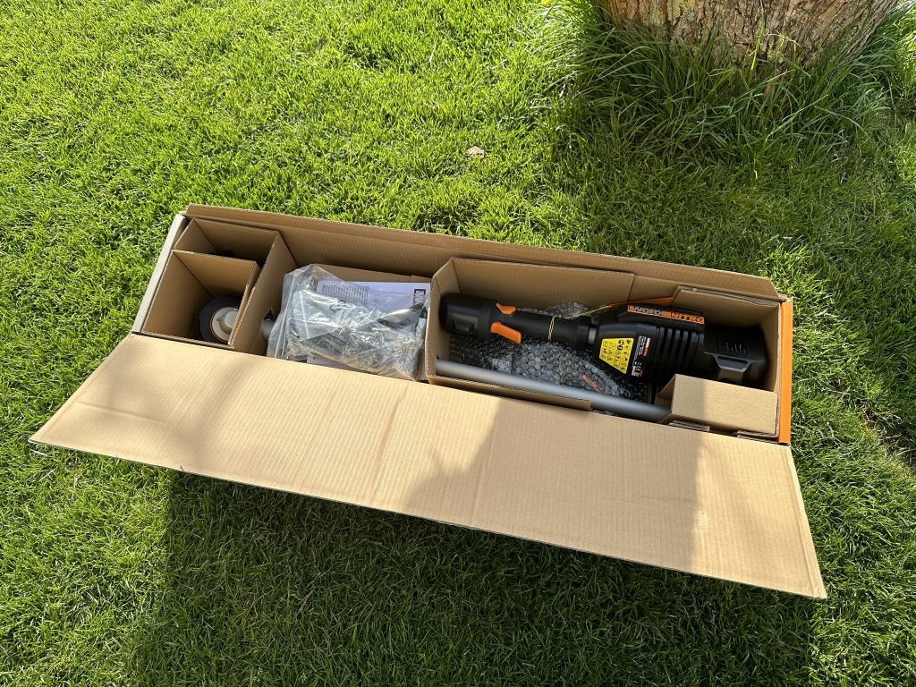 WORX-NITRO-WG186E-rasentrimmer-unboxing